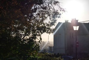 Paris: Montmartre Must-See Walking Tour med en lokal guide