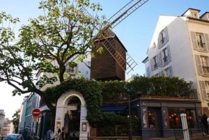 Paris: Montmartre Must-See Walking Tour med en lokal guide