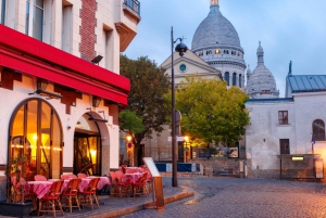 Paris: Montmartre Tour, Dinner & Cabaret Show SEMI PRIVATE