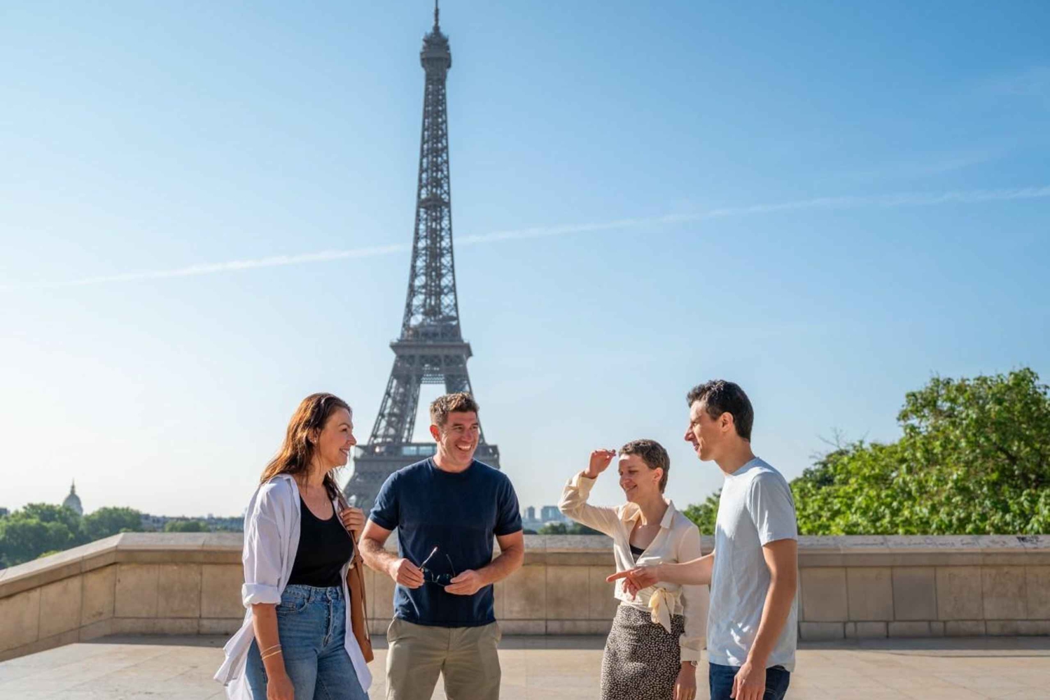 París: tour por Montmartre, Notre Dame y el Louvre con crucero