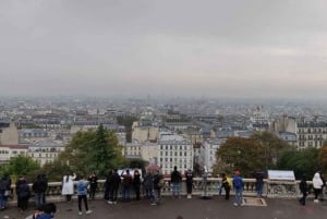 Paris: Montmartre Street Art Tour with an Artist