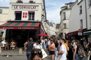 Paris: Montmartre Walking Tour with Pastry Tasting