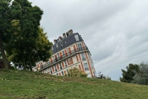 Paris: Montmartre Walking Tour with Pastry Tasting