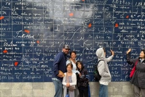 Paris: Montmartre Walking Tour with Pastry Tasting