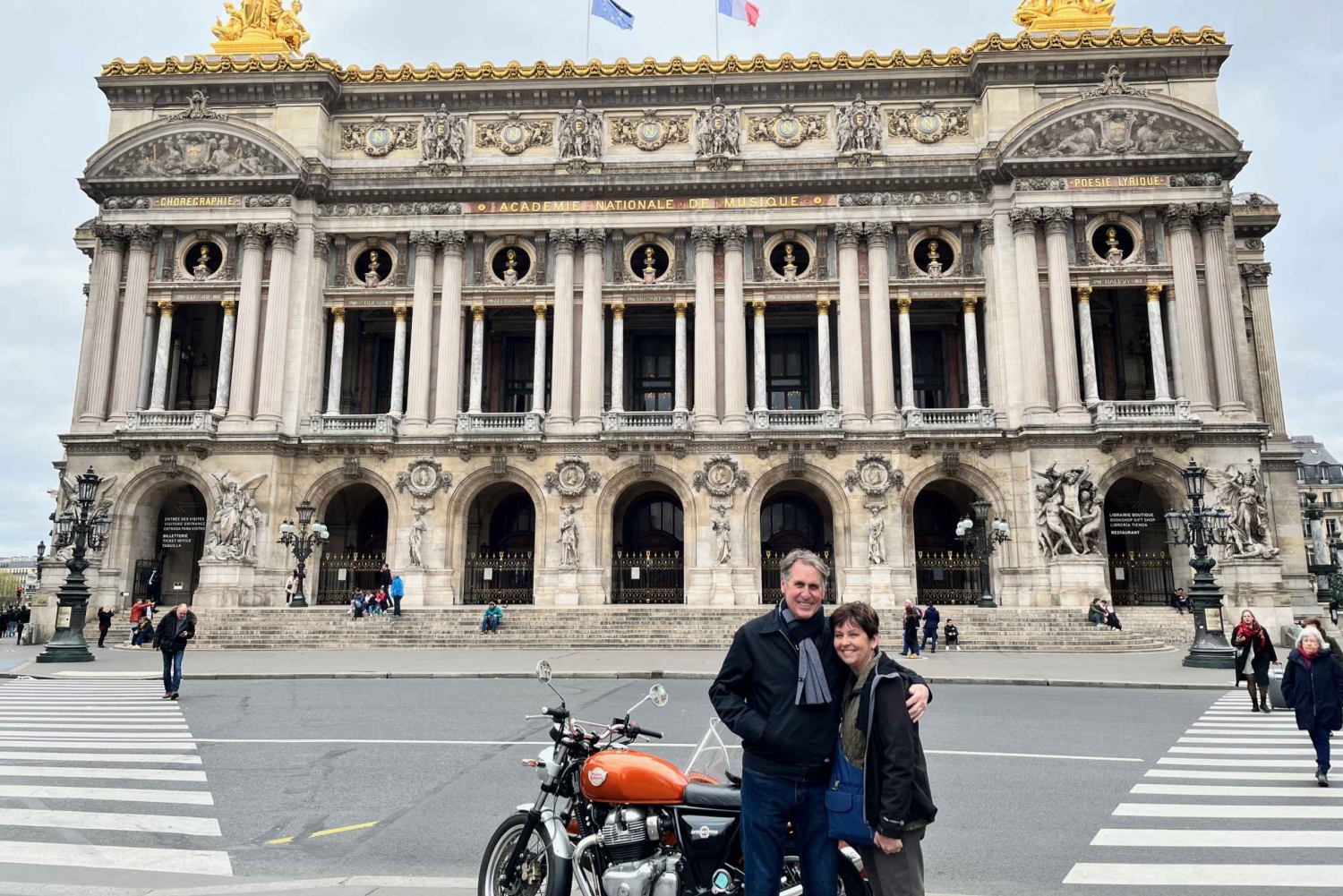 Paris: Private City Monuments Classic Sidecar Tour