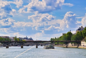 Paris: Morning Seine Cruise with French breakfast