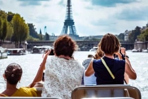 Paris: Morning Seine Cruise with French breakfast