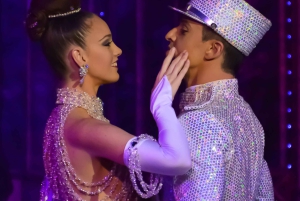 Paris: Moulin Rouge middagsshow, champagne og transport