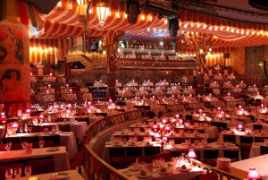 Paris: Moulin Rouge Show with Champagne and Drop-Off Service