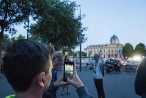 Paris : Visite sur les fantômes, légendes et mystères en soirée