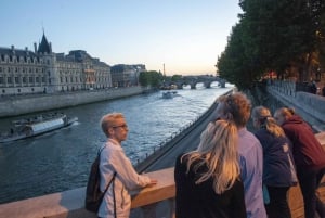 Paris : Visite sur les fantômes, légendes et mystères en soirée