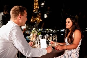 Paris: Luxury New Year's Eve Dinner Cruise along the Seine