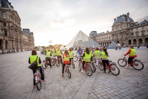 Tour noturno de bicicleta em Paris