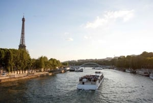 Tour noturno de bicicleta em Paris