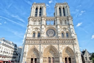 Paris: Notre-Dame Cathedral Exterior Tour with Free Entrance