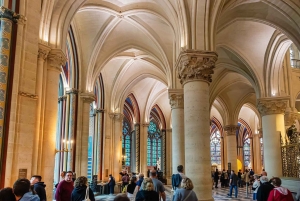 Pariisi: Notre-Damen katedraalin ja Sainte-Chapellen opastettu kierros