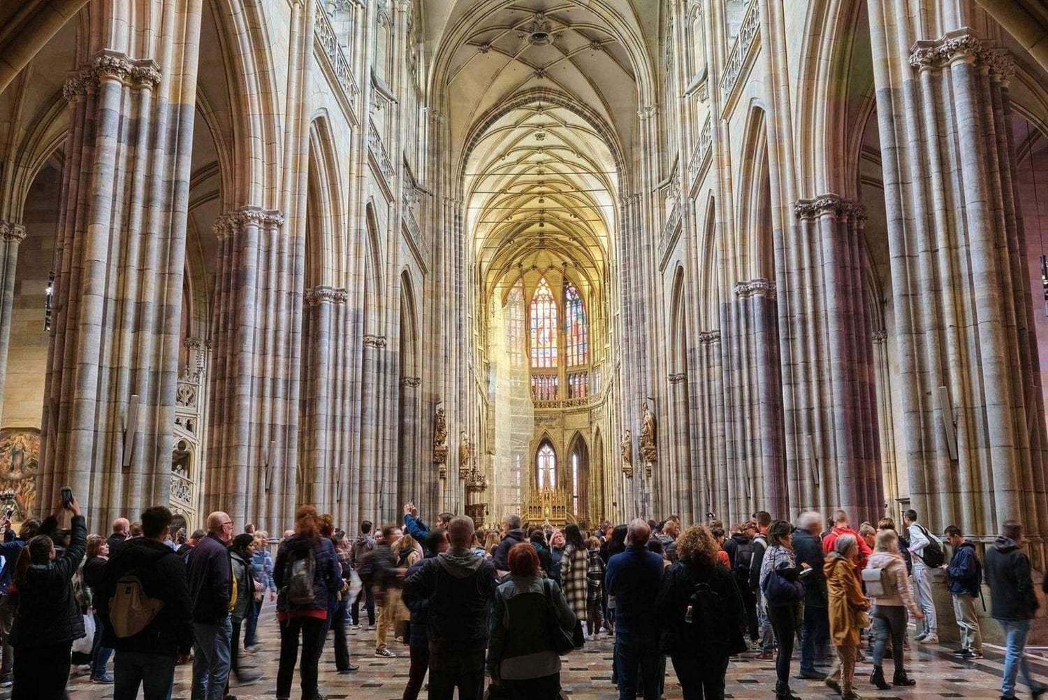Paris: Notre-Dame Cathedral Guided Tour with Entry