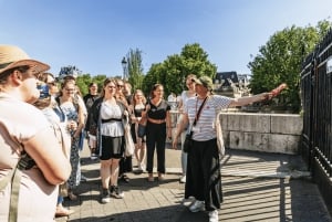 Paris: Notre-Dame Cathedral Guided Tour with Group Access