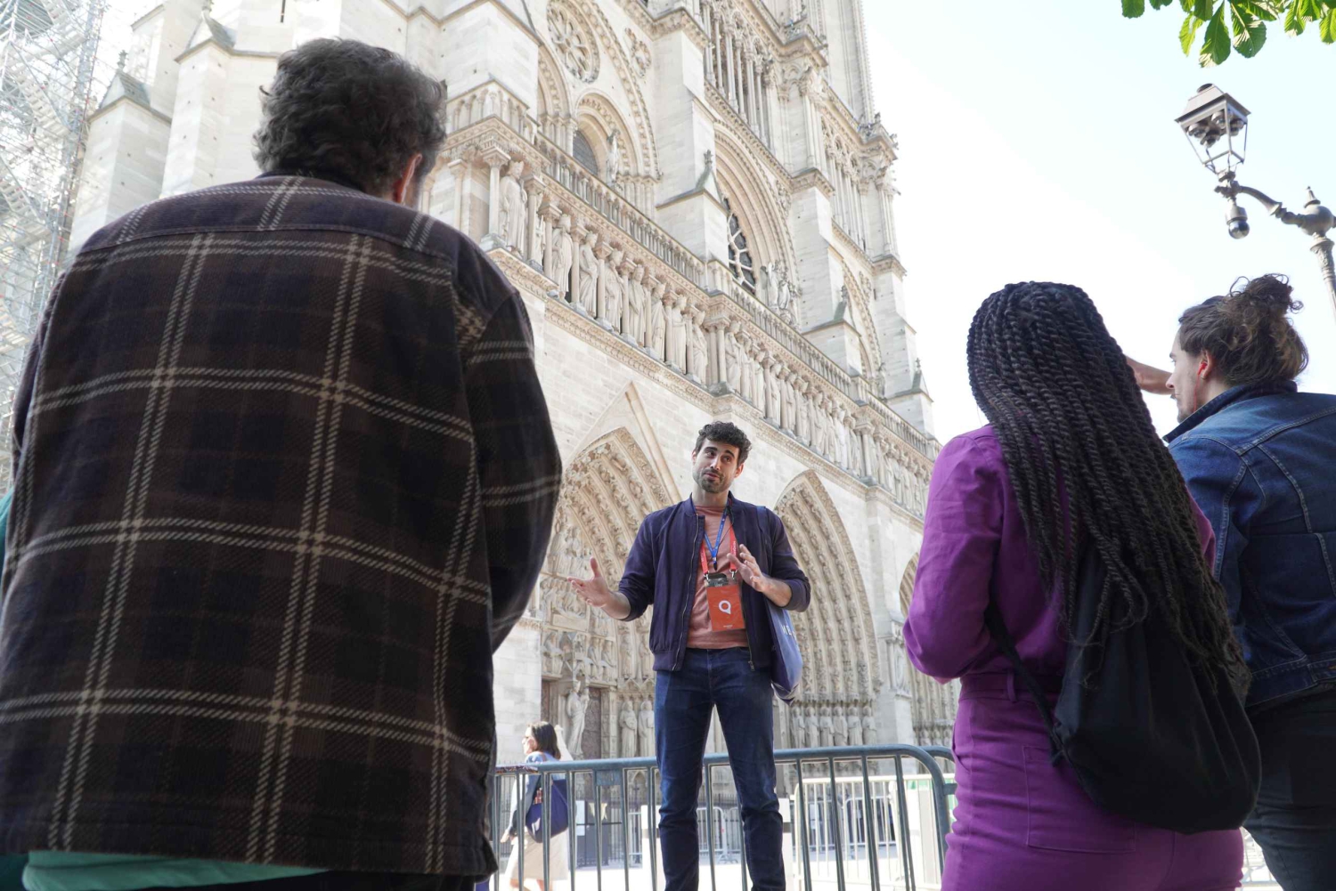 Paris Notre Dame Cathedral Guided Tour with Scheduled Access