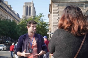 Paris Notre Dame Cathedral Guided Tour with Scheduled Access