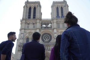 Tour guiado por la catedral de Notre Dame de París con acceso programado