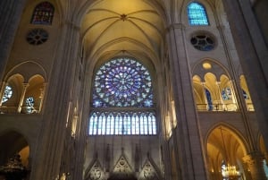 Tour guiado por la catedral de Notre Dame de París con acceso programado