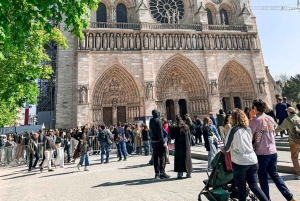 Paris: Omvisning i Notre Dame-katedralen og båttur på Seinen