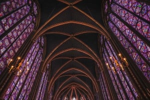 Paris: Notre Dame Exterior Tour with Sainte Chapelle