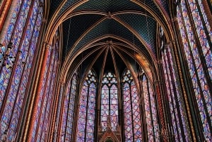 Paris: Notre Dame Exterior Tour with Sainte Chapelle