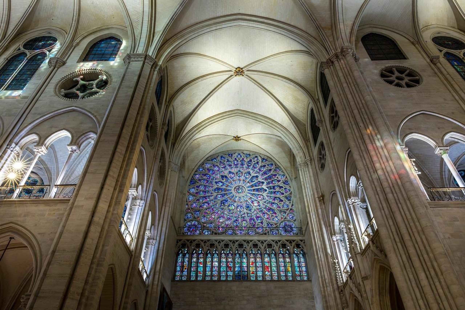 Paris: Notre-Dame Interior and Ile de la Cité Guided Tour