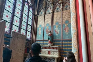 Paris: Notre-Dame Interior and Ile de la Cité Guided Tour