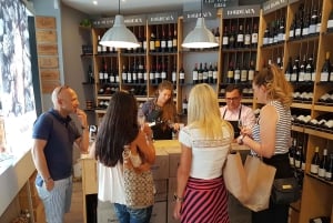 Paris: Notre Dame & Latin Quarter Food Tour with 8+ Tastings