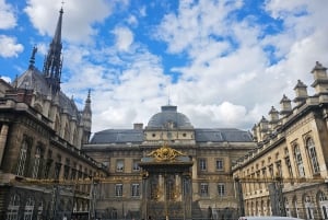 Paris: Notre Dame Outdoor Tour with Sainte-Chapelle / Crypt.