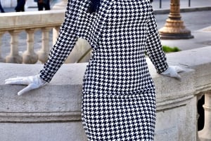 Paris: Old Money Photo Shoot with Outfits and Accessories