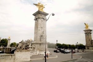 Paris: Openair Double Decker Bus Audio-Guided City Tour