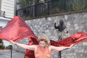 Paris: Opera Singer Guide in Montmartre