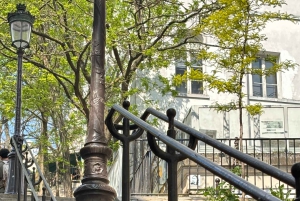 Paris: Opera Singer Guide in Montmartre