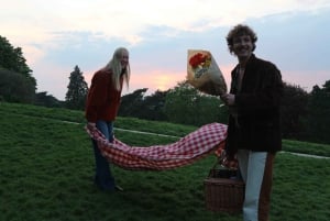 Paris: Parc Buttes-Chaumount Hidden Gems Picnic