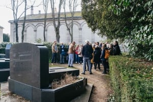 Paris: Pere Lachaise Cemetery Guided Tour