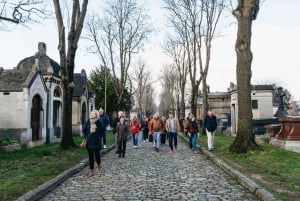 Paris: Pere Lachaise Cemetery Guided Tour