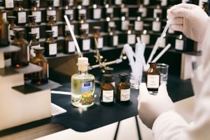 Paris: Perfume Making Workshop & Perfume Museum Guided Tour