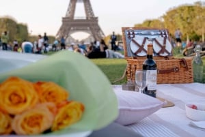 París: Experiencia de picnic frente a la Torre Eiffel