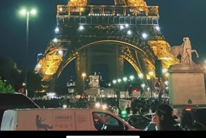 Paris : Pink Tour by Night with Champagne