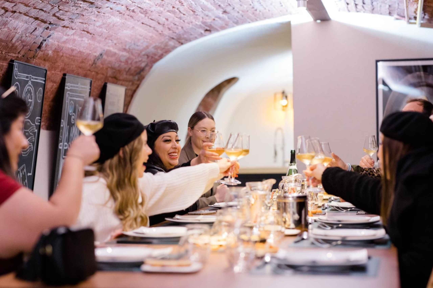 Париж: Частная однодневная поездка в Шампань с 8 дегустациями и обедом