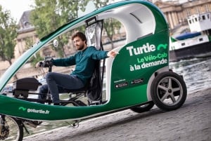 Paris: Private guided tour in Rickshaw bike - Gustave Eiffel