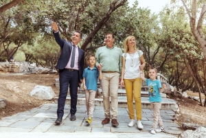 Paris: Private Full or Half-Day Sightseeing Tour with Local
