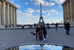 Paris: Private Full or Half-Day Sightseeing Tour with Local