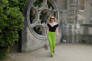 Paris: Private Marais District Photoshoot Plus 1 Polaroid
