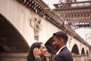 Paris: Private Photo Shoot with a Professional Photographer
