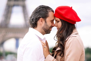 Paris: Private Photo Shoot with a Professional Photographer
